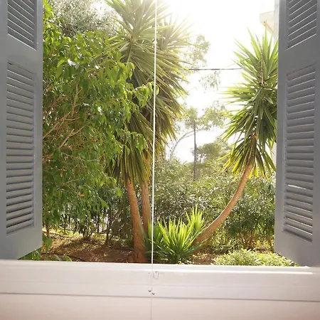 Apartment Argo - Your Luxury With Private Garden In Loutráki
