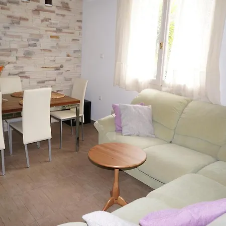Argo - Your Luxury With Private Garden In